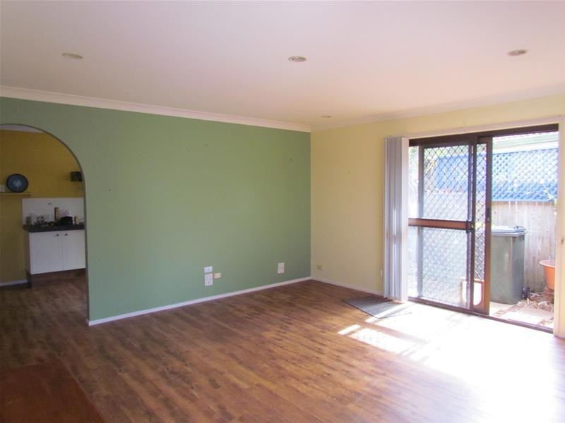 2/6 Redleaf Court, Burleigh Waters QLD 4220