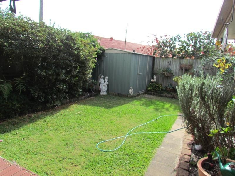 2/6 Redleaf Court, Burleigh Waters QLD 4220