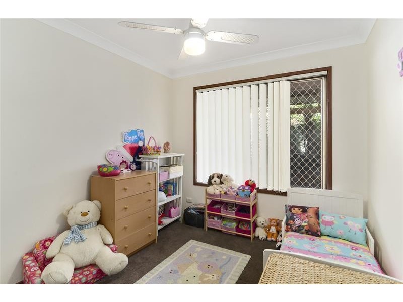 18 Murtha Drive, Elanora QLD 4221