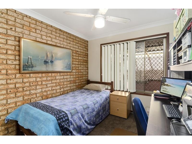 18 Murtha Drive, Elanora QLD 4221