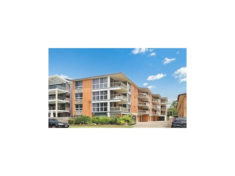 4/68 The Esplanade, Burleigh Heads QLD 4220