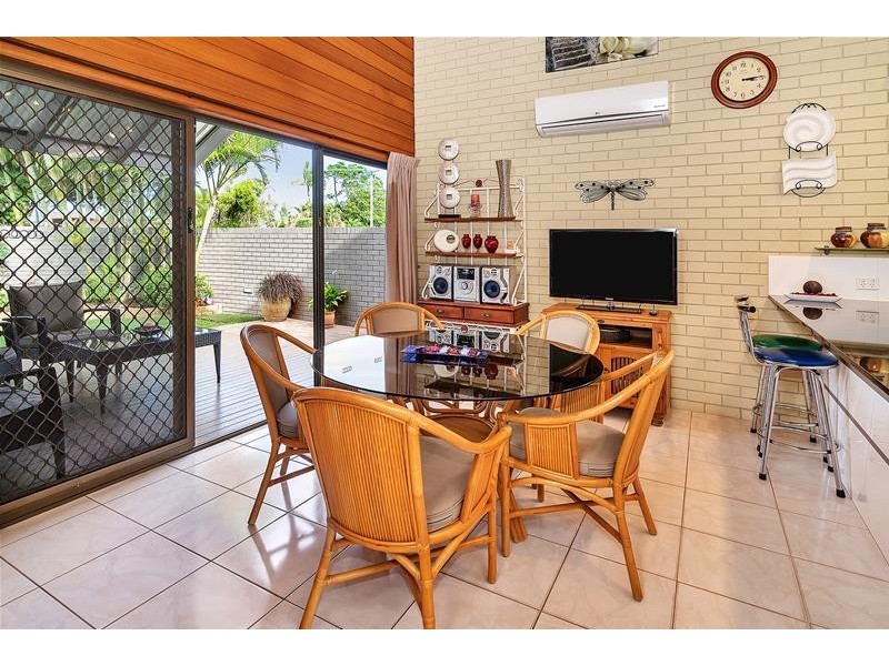 202 Tahiti Avenue, Palm Beach QLD 4221