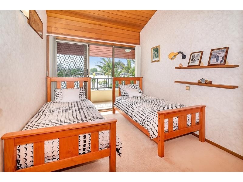 202 Tahiti Avenue, Palm Beach QLD 4221