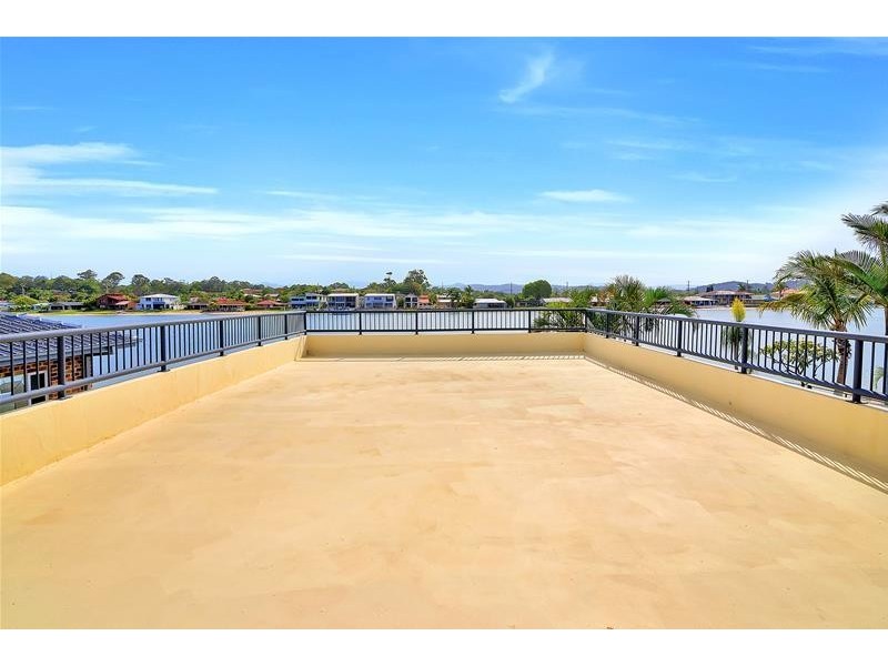 202 Tahiti Avenue, Palm Beach QLD 4221