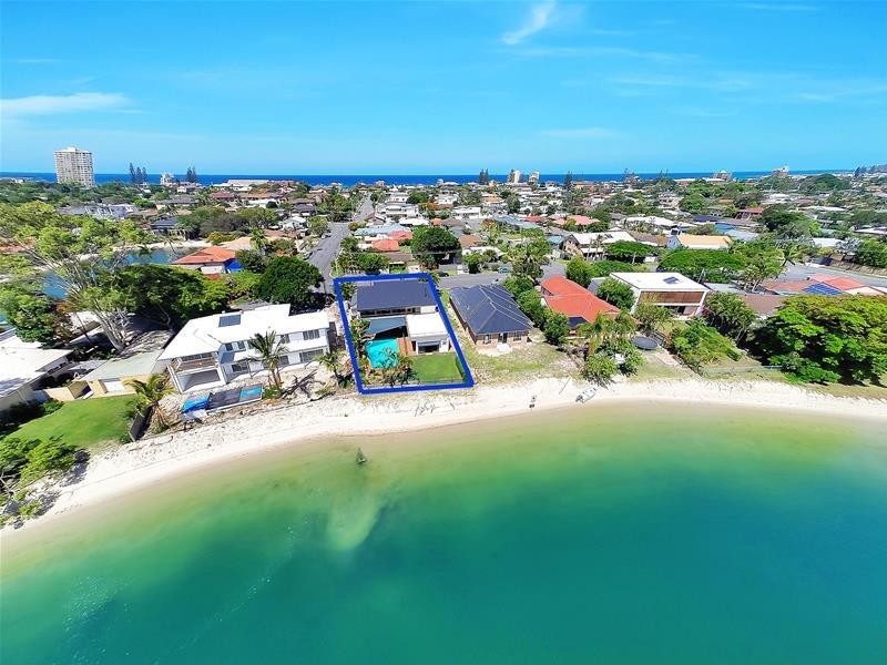 202 Tahiti Avenue, Palm Beach QLD 4221