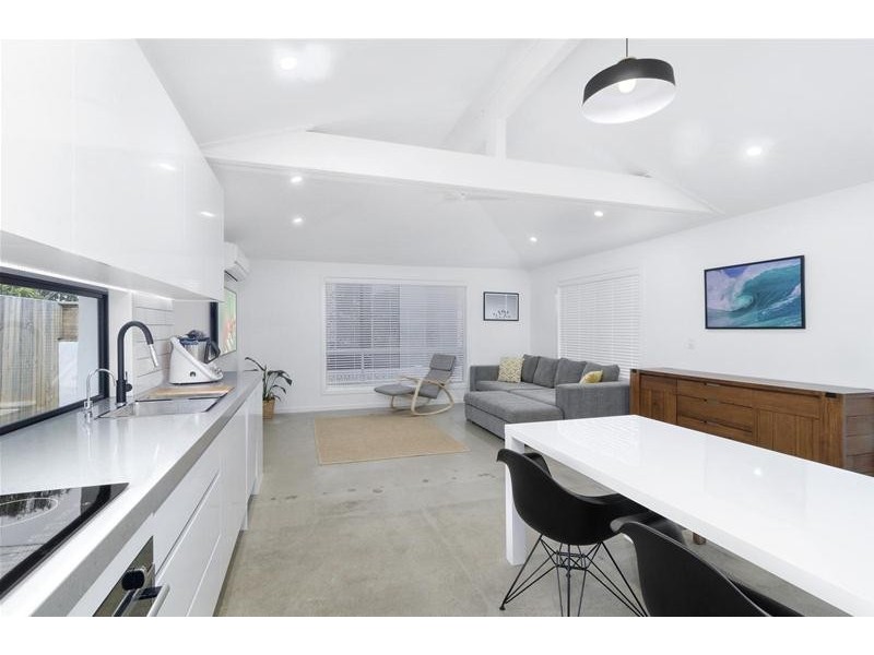 335 Adina Avenue, Bilinga QLD 4225