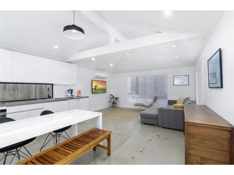 335 Adina Avenue, Bilinga QLD 4225