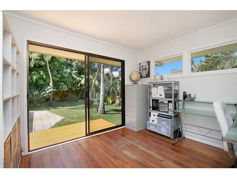 24 Riverside Drive, Currumbin Waters QLD 4223