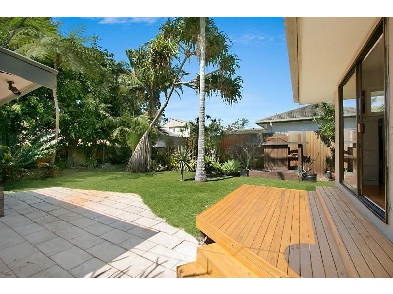 24 Riverside Drive, Currumbin Waters QLD 4223