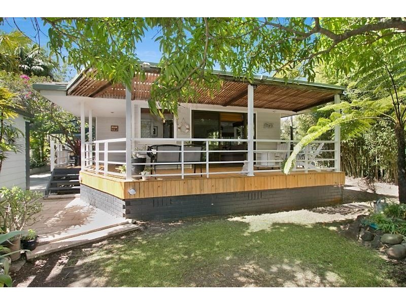 24 Riverside Drive, Currumbin Waters QLD 4223