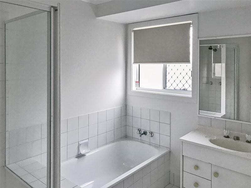 25 Nollamara Drive, Elanora QLD 4221