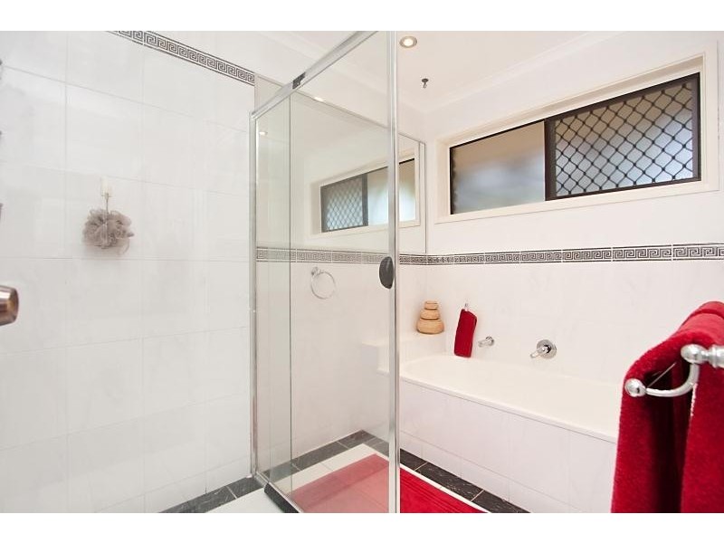 12 Doubleview Drive, Elanora QLD 4221