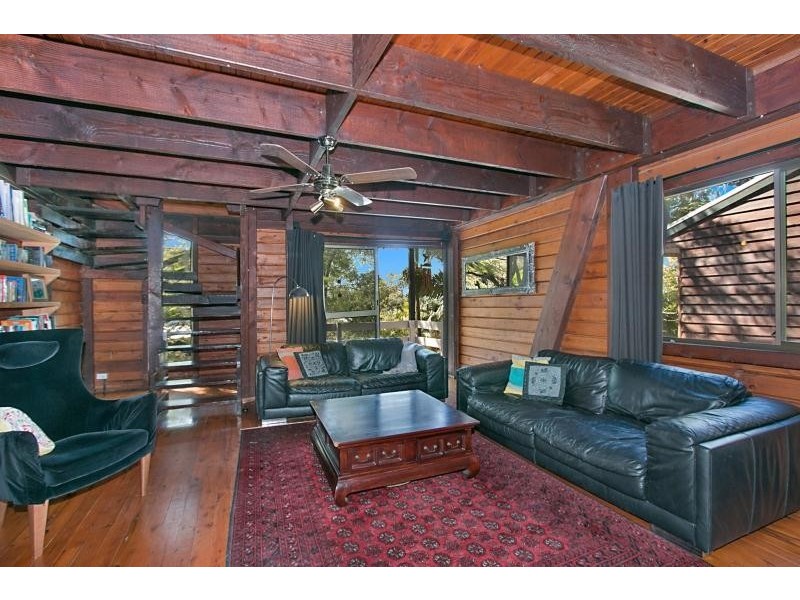 32 Heartwood Avenue, Elanora QLD 4221