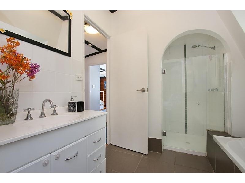 32 Heartwood Avenue, Elanora QLD 4221