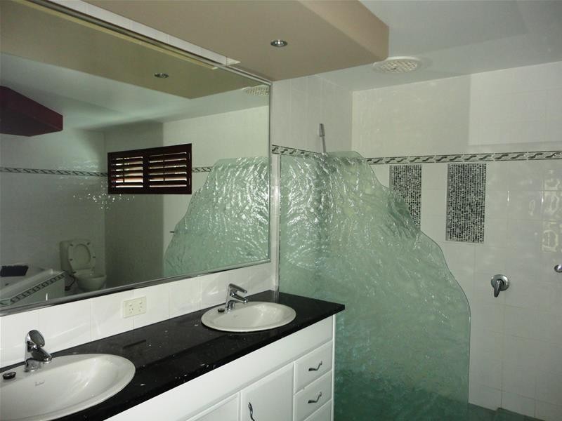 17 Kaffia Court, Elanora QLD 4221