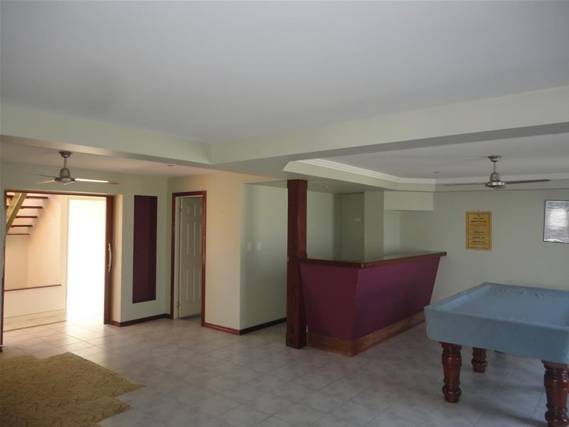 17 Kaffia Court, Elanora QLD 4221