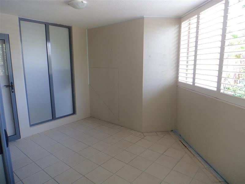 2/53 Petrel Avenue, Mermaid Beach QLD 4218