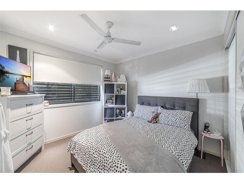 1/35 Harley Street, Labrador QLD 4215