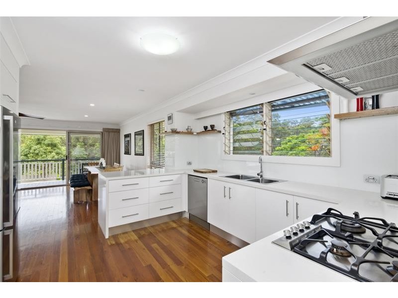 6 Calcita Avenue, Elanora QLD 4221