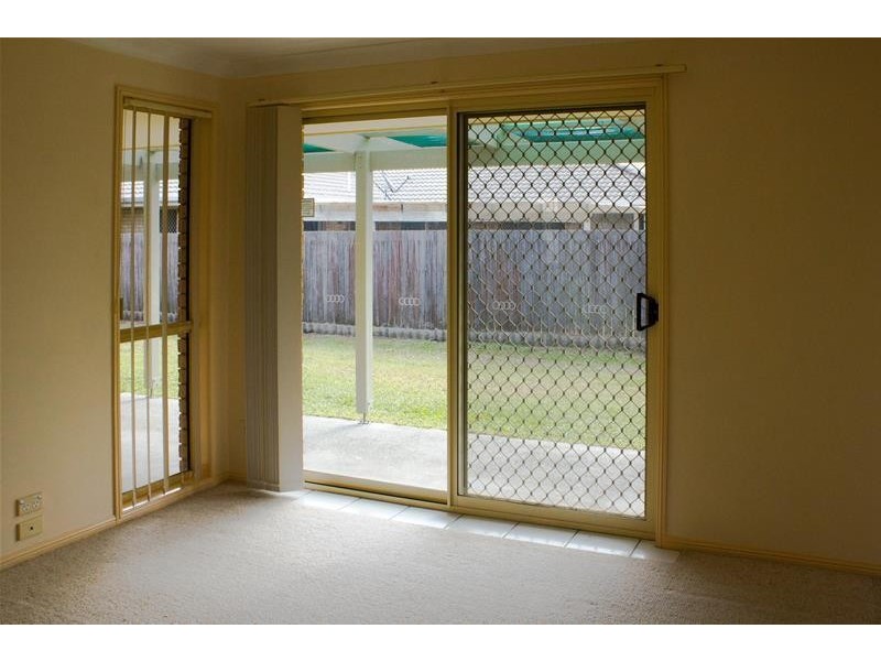 10 Saffron Street, Elanora QLD 4221