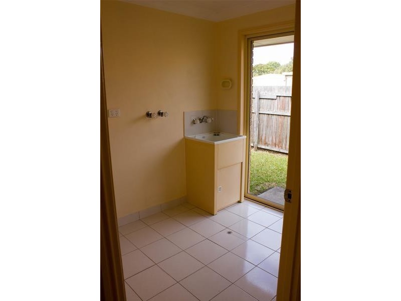 10 Saffron Street, Elanora QLD 4221