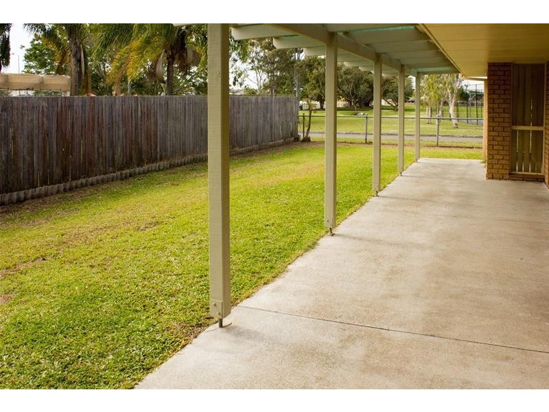 10 Saffron Street, Elanora QLD 4221