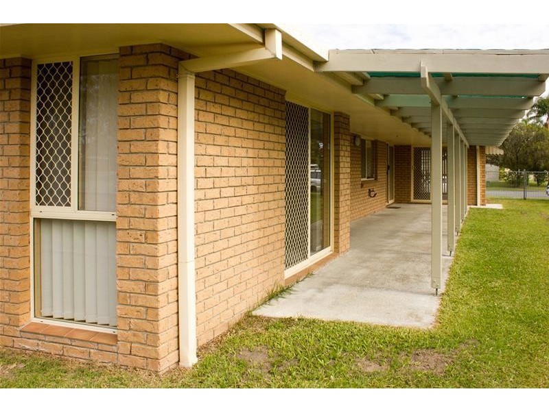 10 Saffron Street, Elanora QLD 4221