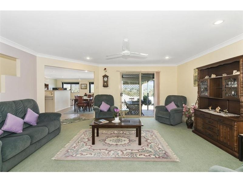 21 Hibertia Avenue, Elanora QLD 4221