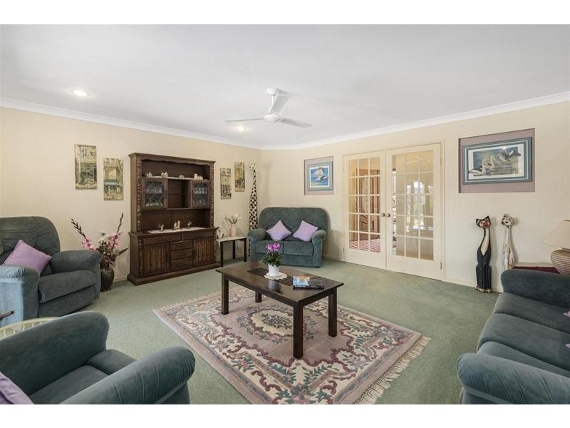 21 Hibertia Avenue, Elanora QLD 4221