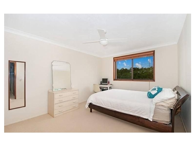 6/5 Lind Avenue, Palm Beach QLD 4221