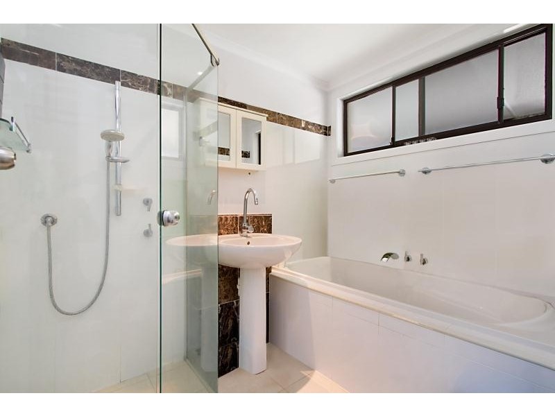 176 Guineas Creek Road, Currumbin Waters QLD 4223