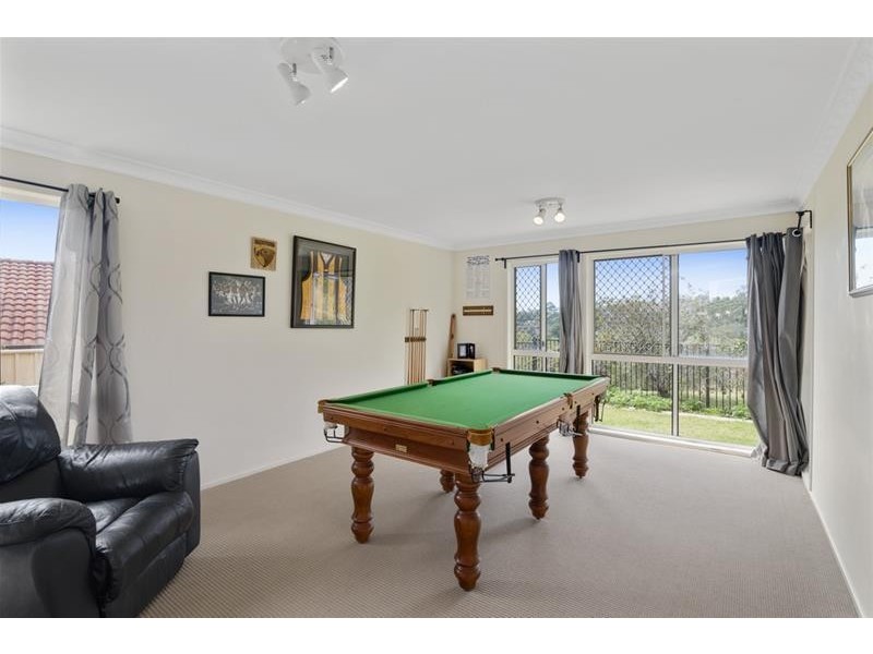 1 Wyara Close, Elanora QLD 4221