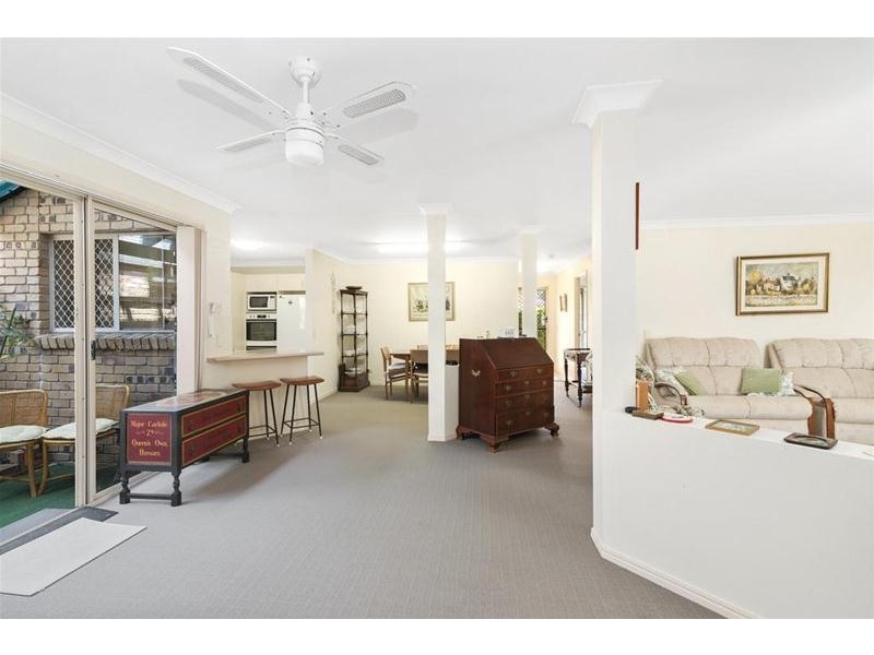 10 Typha Place, Elanora QLD 4221