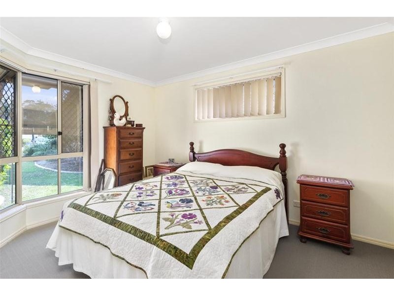 10 Typha Place, Elanora QLD 4221