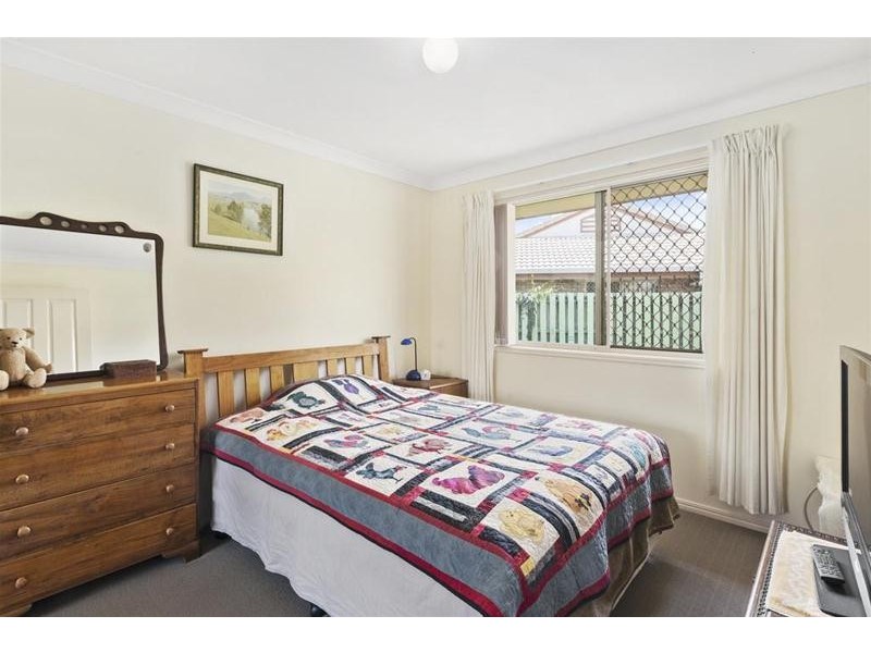 10 Typha Place, Elanora QLD 4221