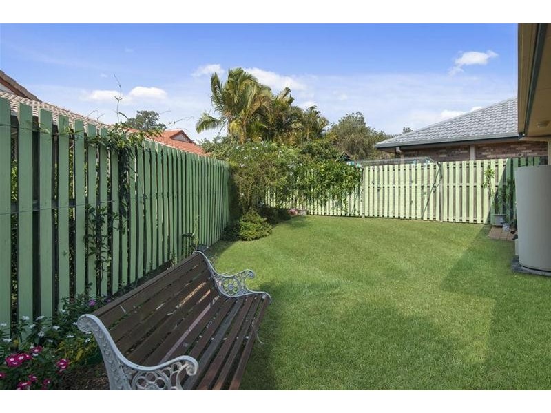 10 Typha Place, Elanora QLD 4221