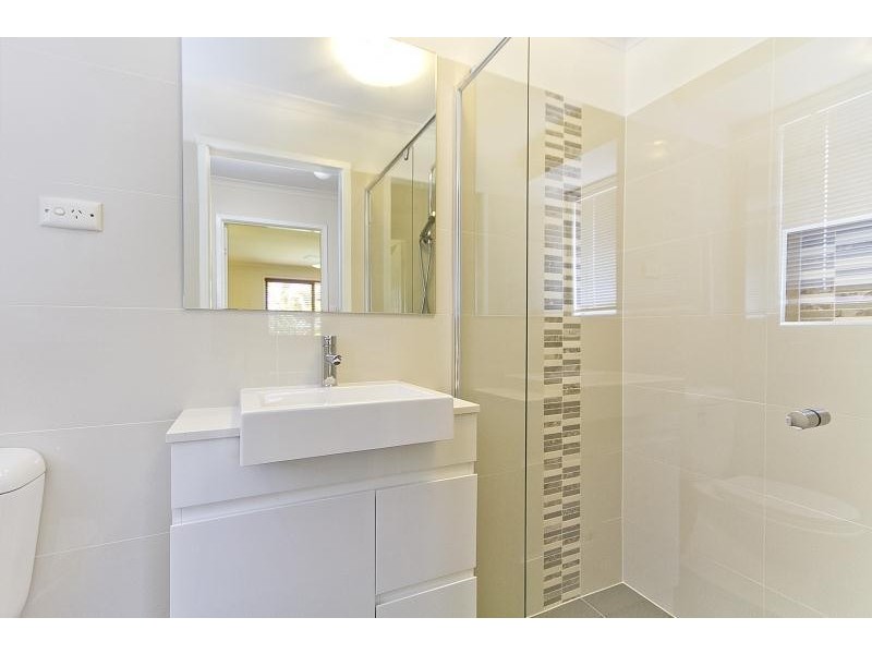 12 Sequoia Close, Elanora QLD 4221