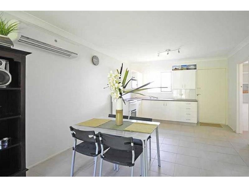 4/58 Sarawak Avenue, Palm Beach QLD 4221