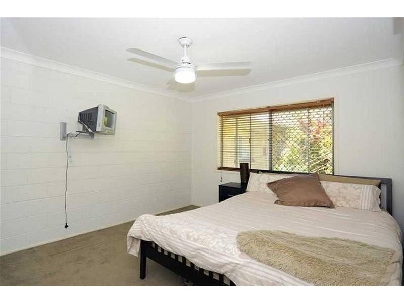 4/58 Sarawak Avenue, Palm Beach QLD 4221