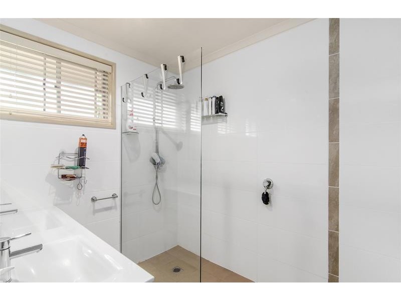 213 Mallawa Drive, Palm Beach QLD 4221