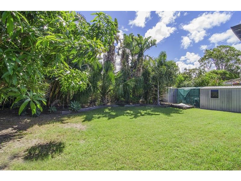 213 Mallawa Drive, Palm Beach QLD 4221
