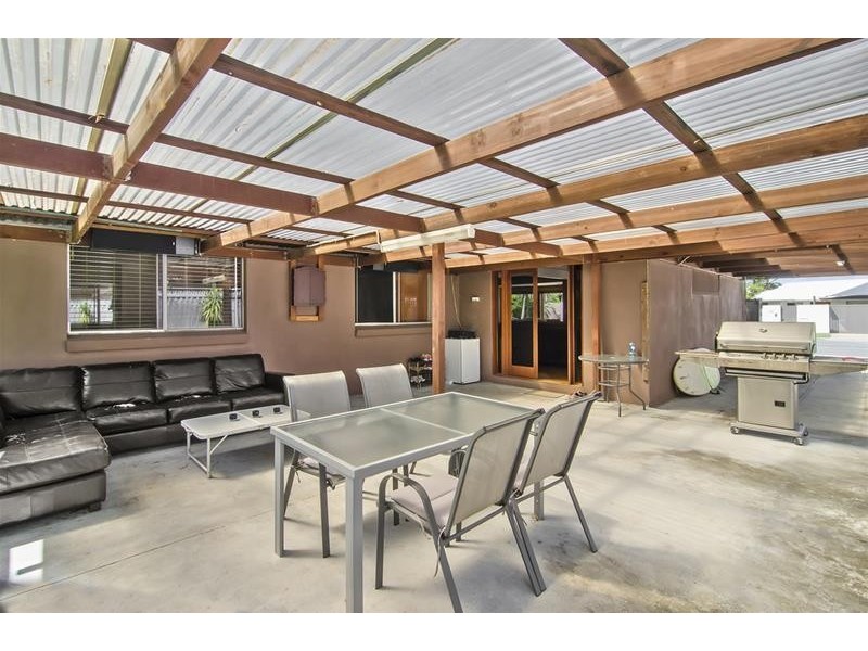 213 Mallawa Drive, Palm Beach QLD 4221