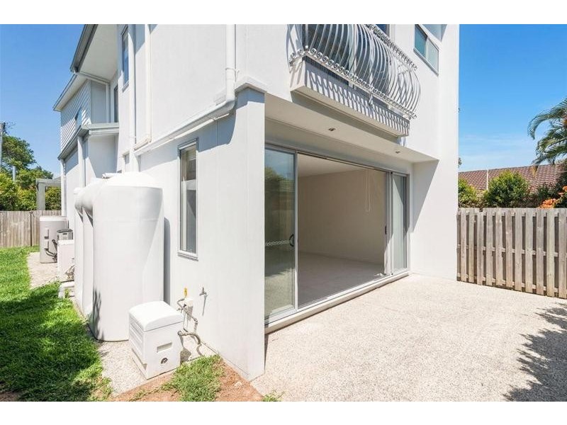 17 Walker Avenue, Palm Beach QLD 4221