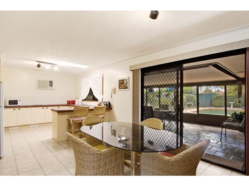 20 Kentia Court, Elanora QLD 4221