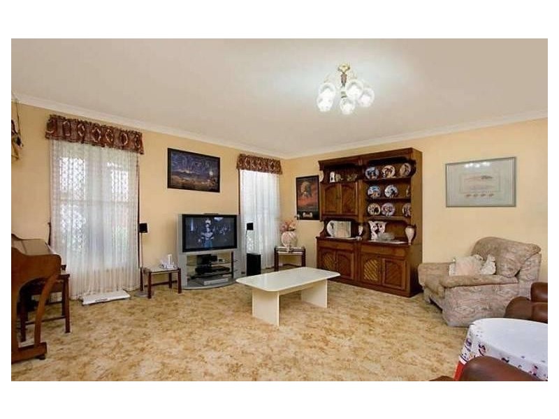 26 Kentia Court, Elanora QLD 4221