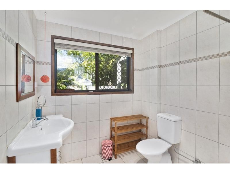 5 Glentrees Grove, Currumbin Waters QLD 4223