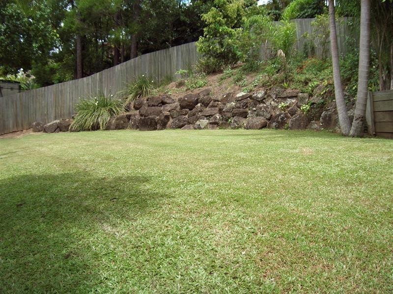 10 Dongara Close, Elanora QLD 4221