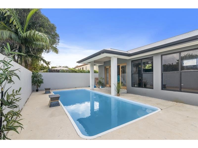 66 Leyte Avenue, Palm Beach QLD 4221