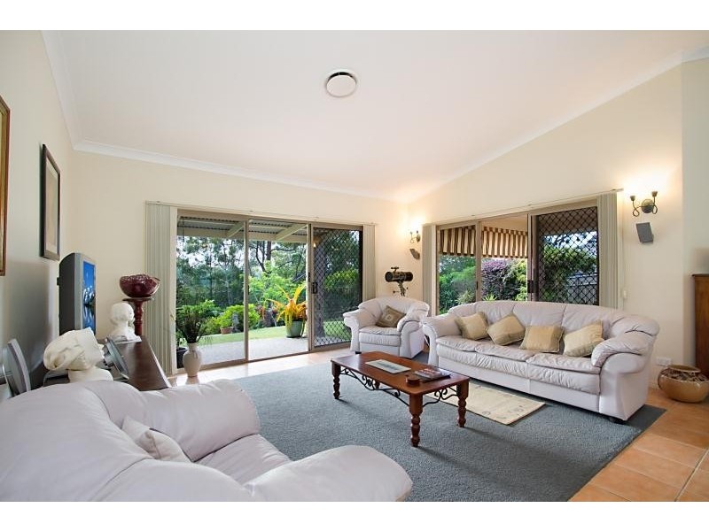 123 Simpsons Road, Elanora QLD 4221