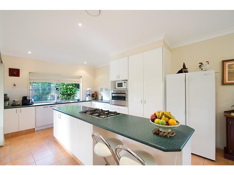 123 Simpsons Road, Elanora QLD 4221